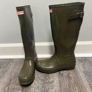 Hunter Olive Rain Boots with Adjustable Strap